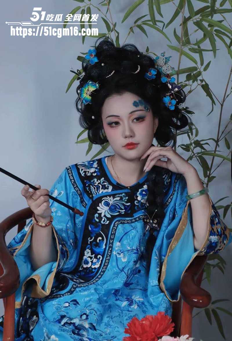 古装大奶少妇王静跟男友性爱视频泄漏1拷贝