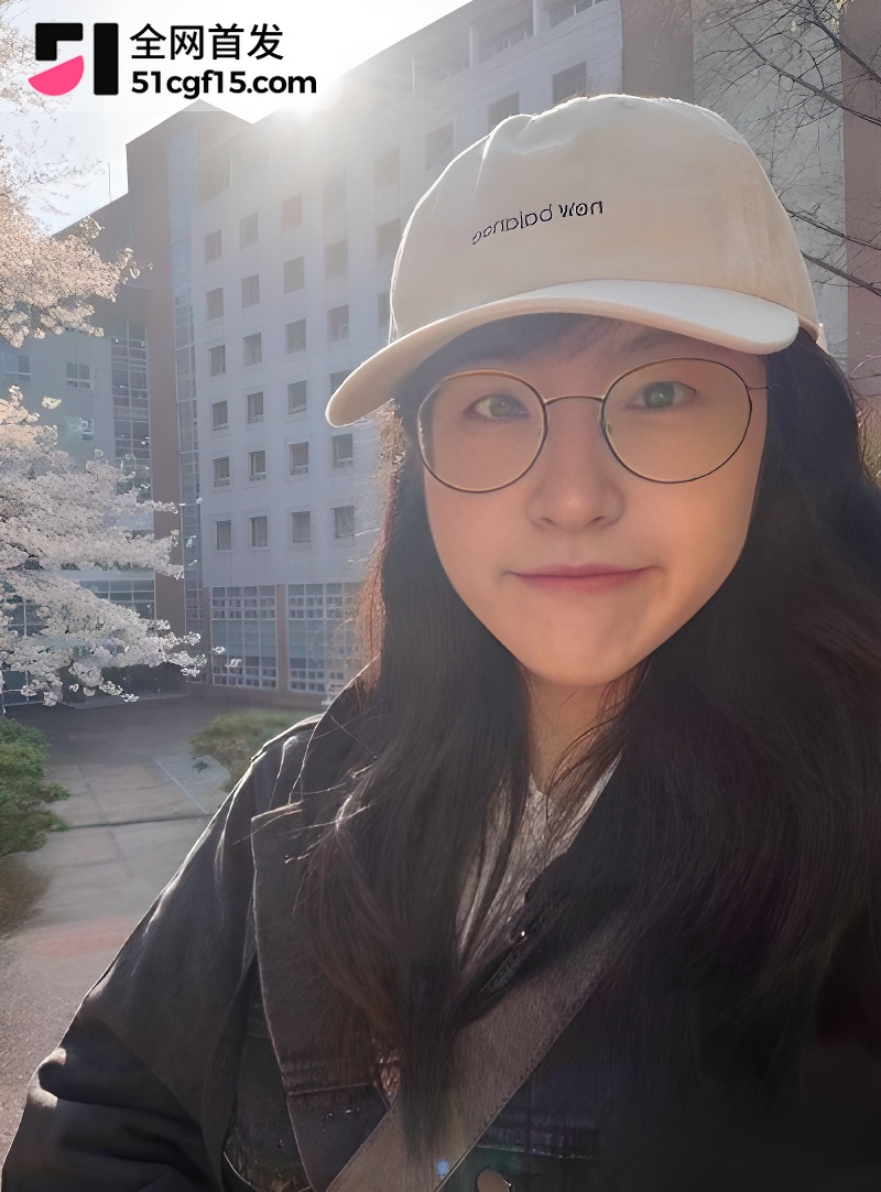 抖音145万粉丝美妆博主 神大英子 与男友温枪枪 情感破裂背后真相曝光 引发热议14