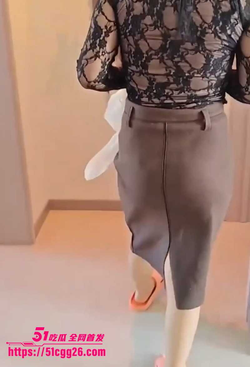 海角伦乱博主单亲小妈新作流出 1 拷贝