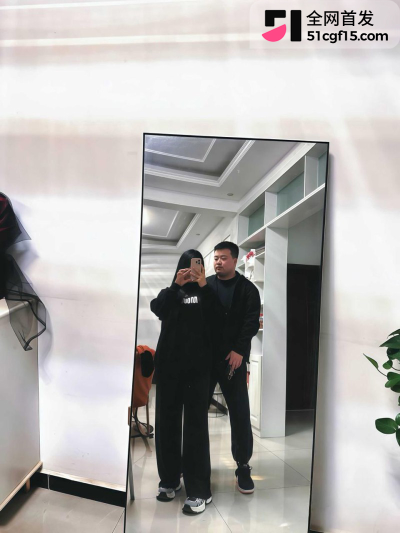 商丘柘城小学老师 刘亚运 排卵期偷情被多次内射5