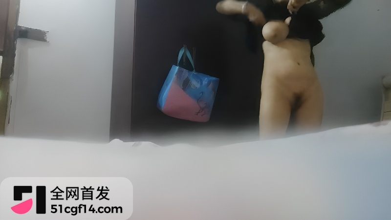 城中村扫街 嫖娼木瓜奶少妇 2