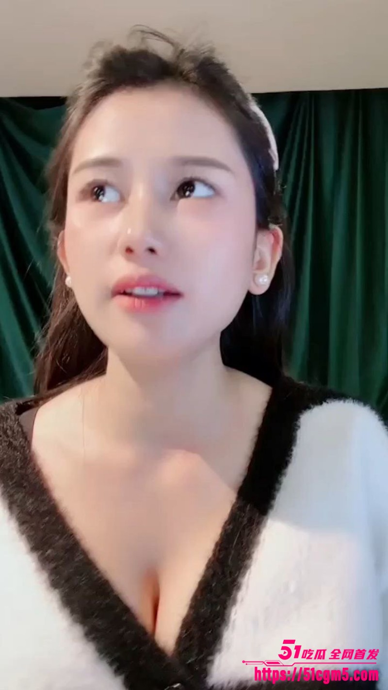 国产极品黄播 奶糖啵啵 直播录屏 1watermarked