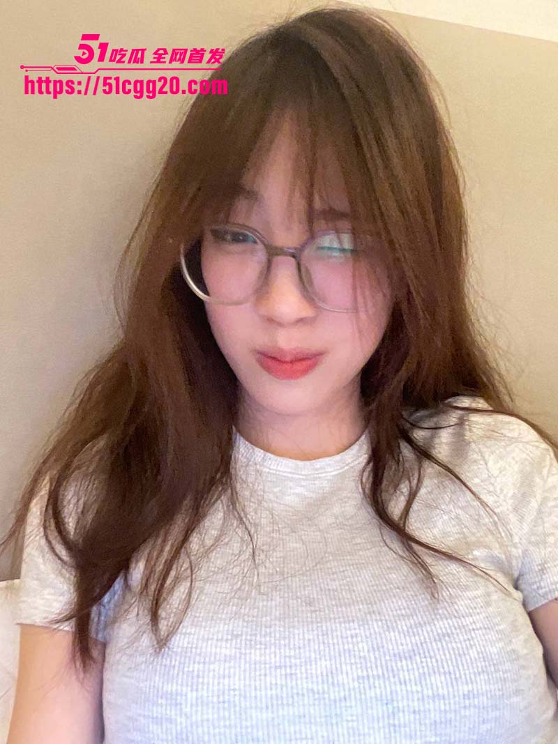 政法大学女大三学生1