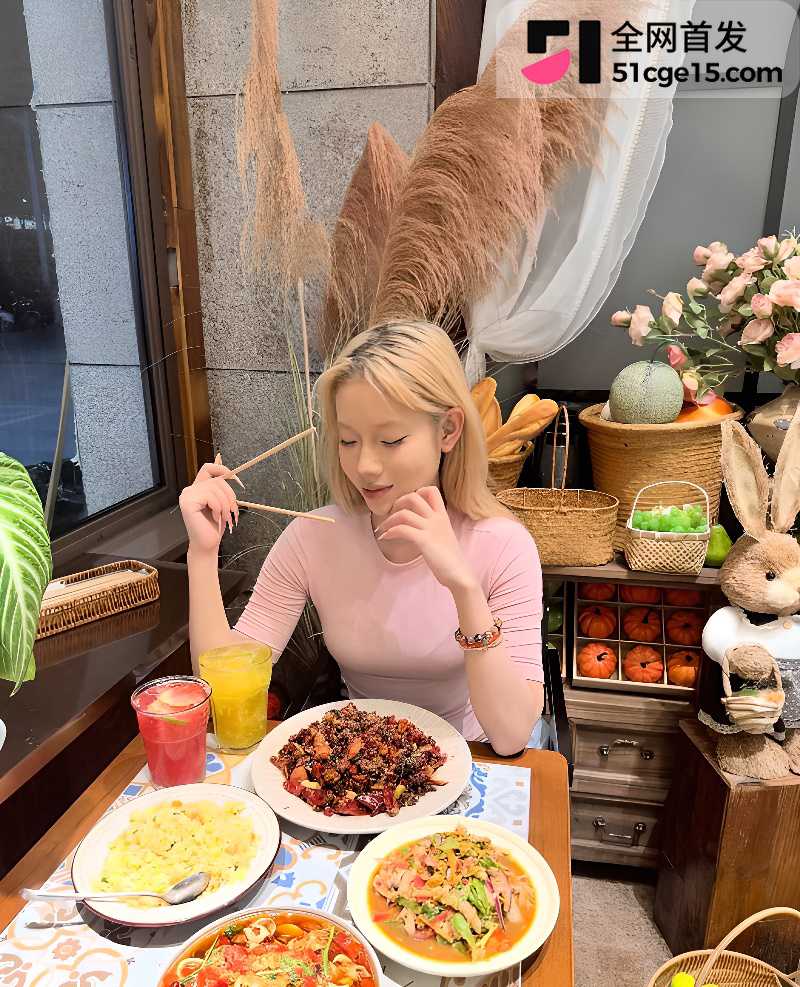 周贝怡性爱视频被4