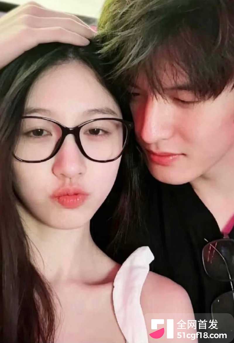 恋综男嘉宾 赵希伦 官宣CP翻车 16 拷贝
