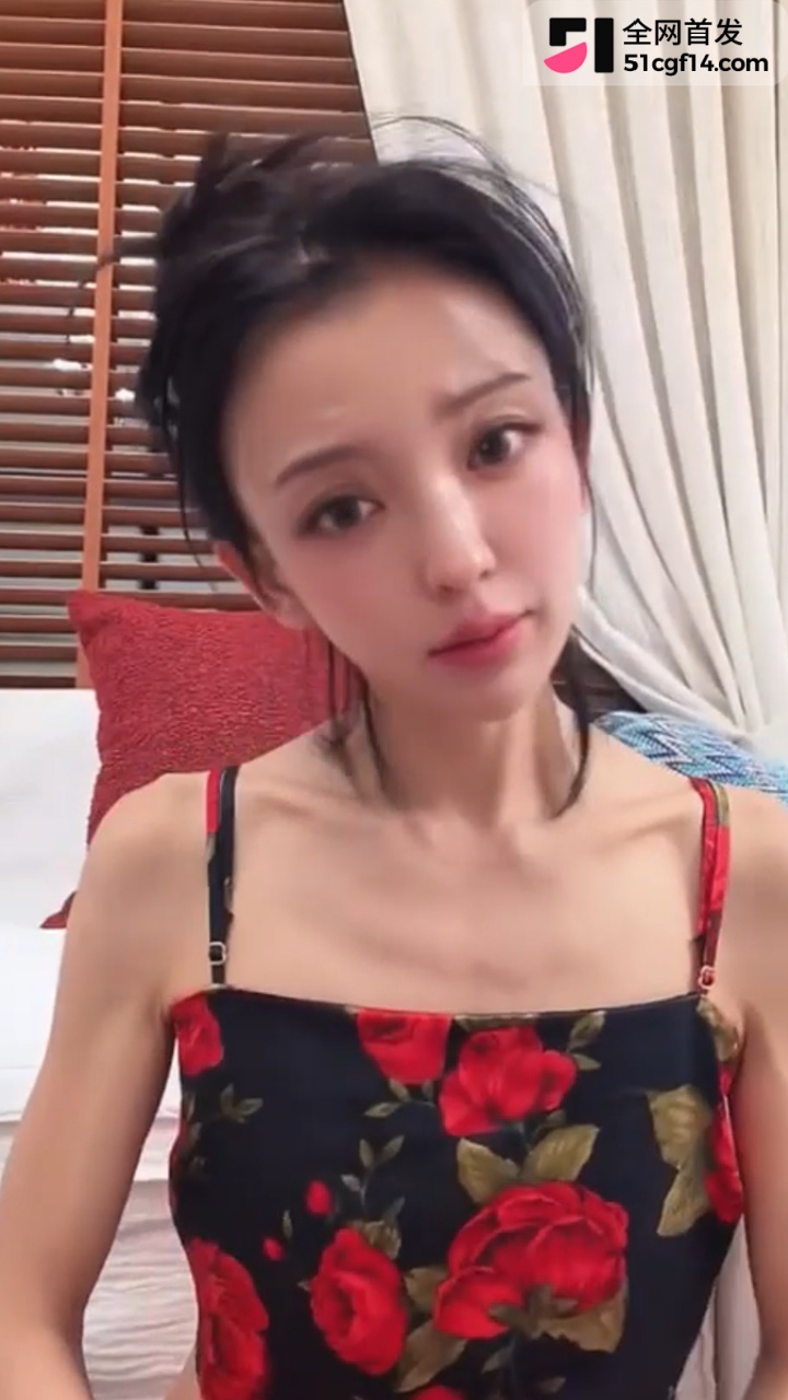 抖音网红走光4