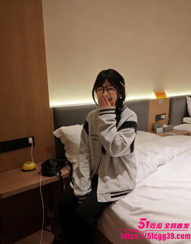 福建宁德清纯少女王海婷约炮视频流出 1