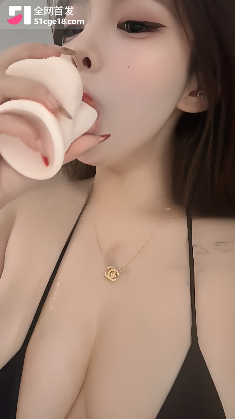 抖音网红90cc最新大尺度视频2