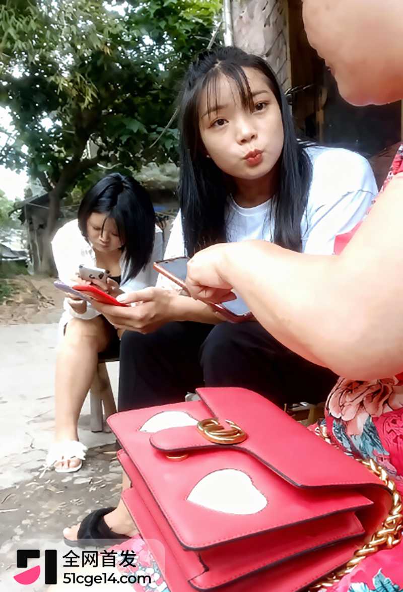 偷拍城中村站街女 4 拷贝