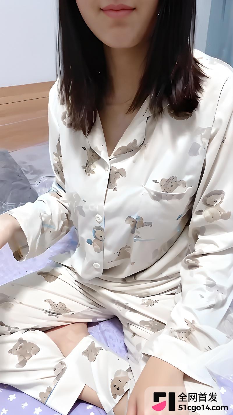 妹妹的第一次给了我忽悠妹妹口交2