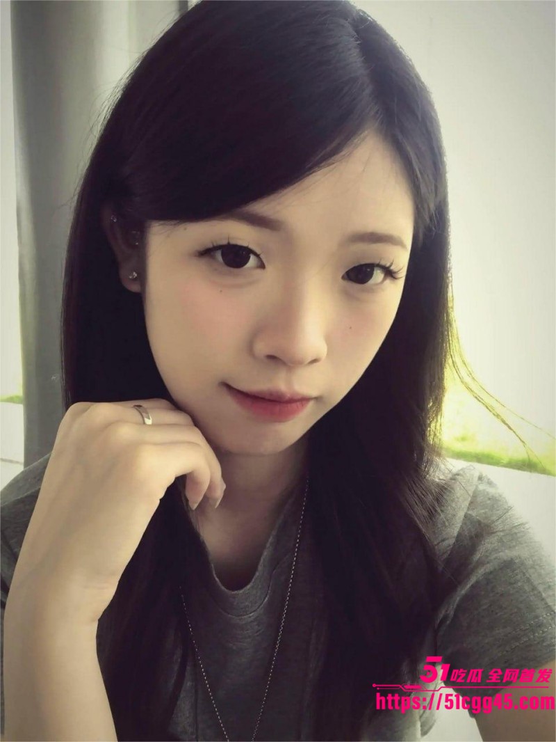 甜美系美少女线下奔现淫荡私拍 3