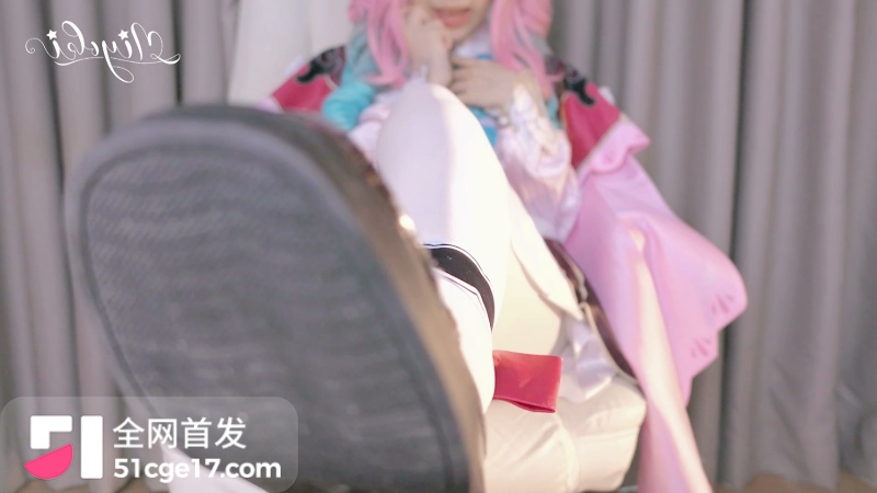 2.铃木美咲cos崩坏 1watermarked