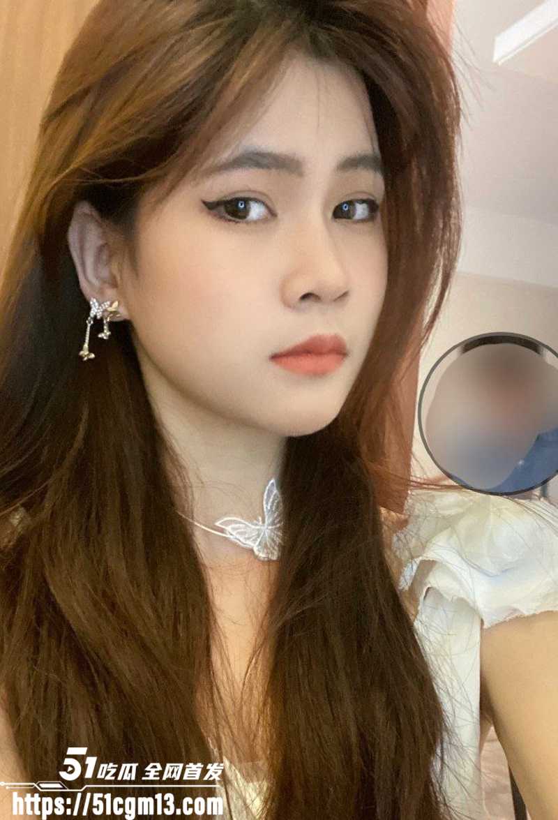 极品高颜值混血儿大一学生妹不雅视频爆光1拷贝
