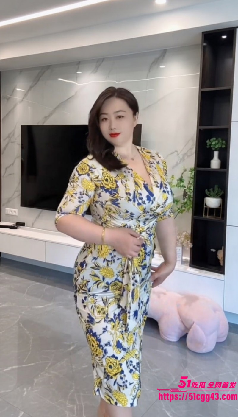 抖音熟女网红 月牙 金主定制福利 1