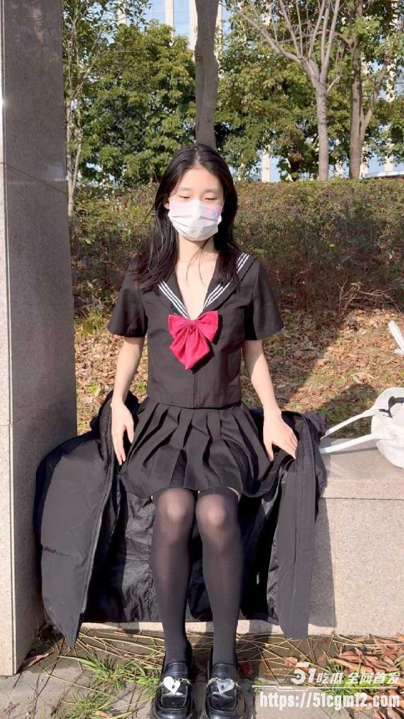 小雨绵绵公交露出1