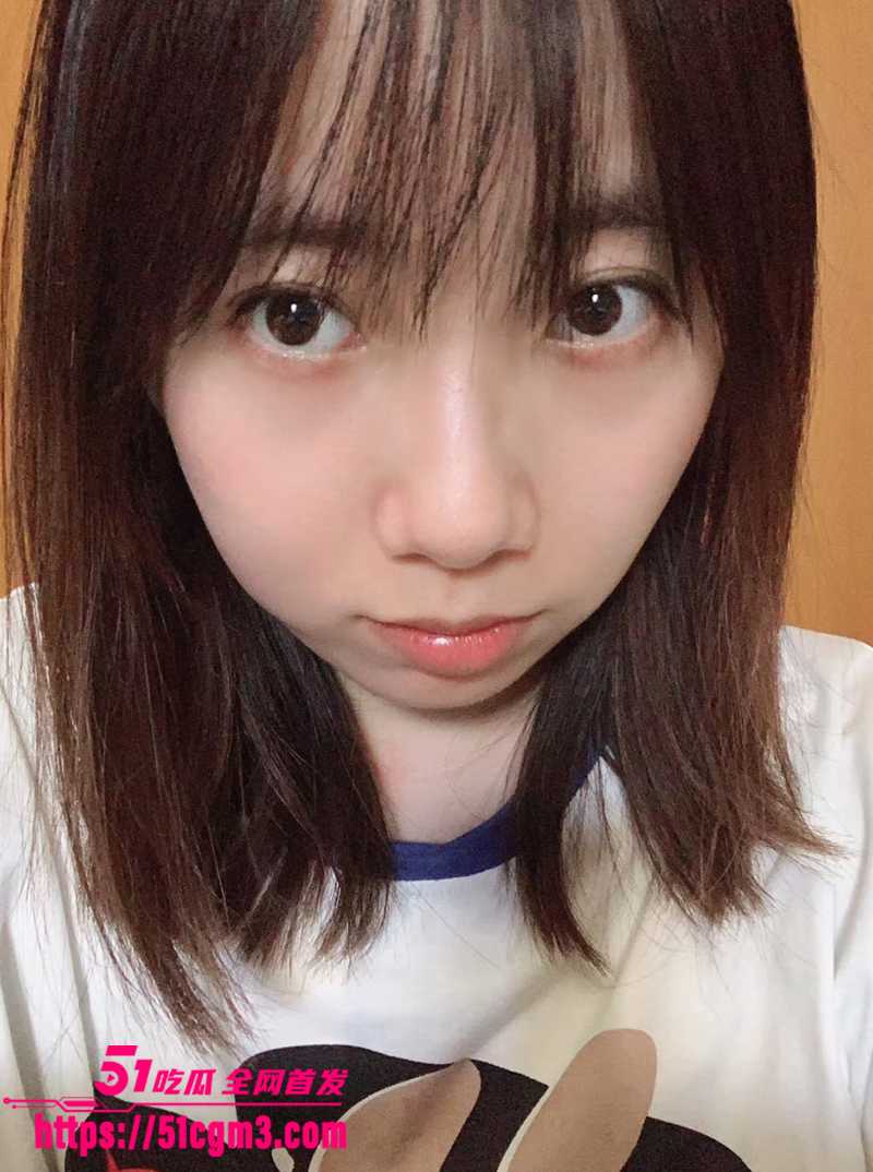 河南郑州大学生 卯蕊沁 1