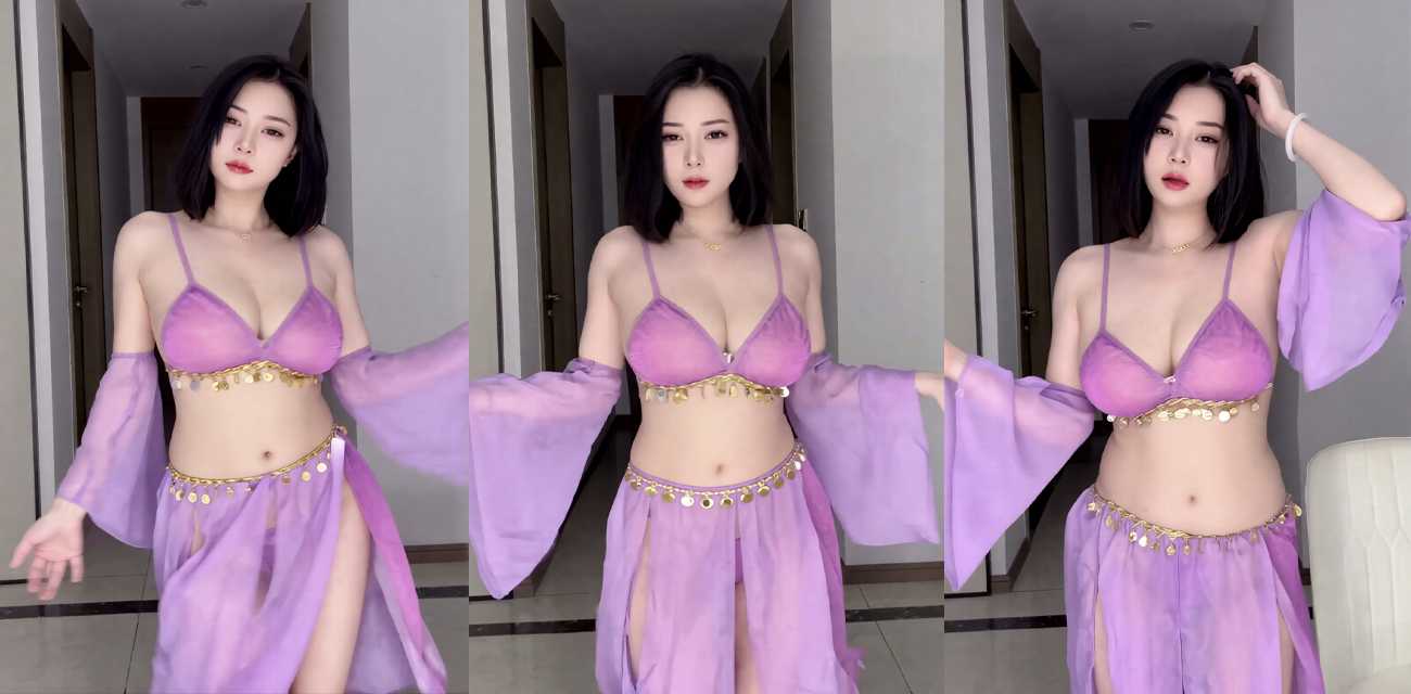 巨乳舞娘 小奶球 抖胸骚舞合集 紫纱西域金链晃奶 红蕾丝吊带袜抖臀