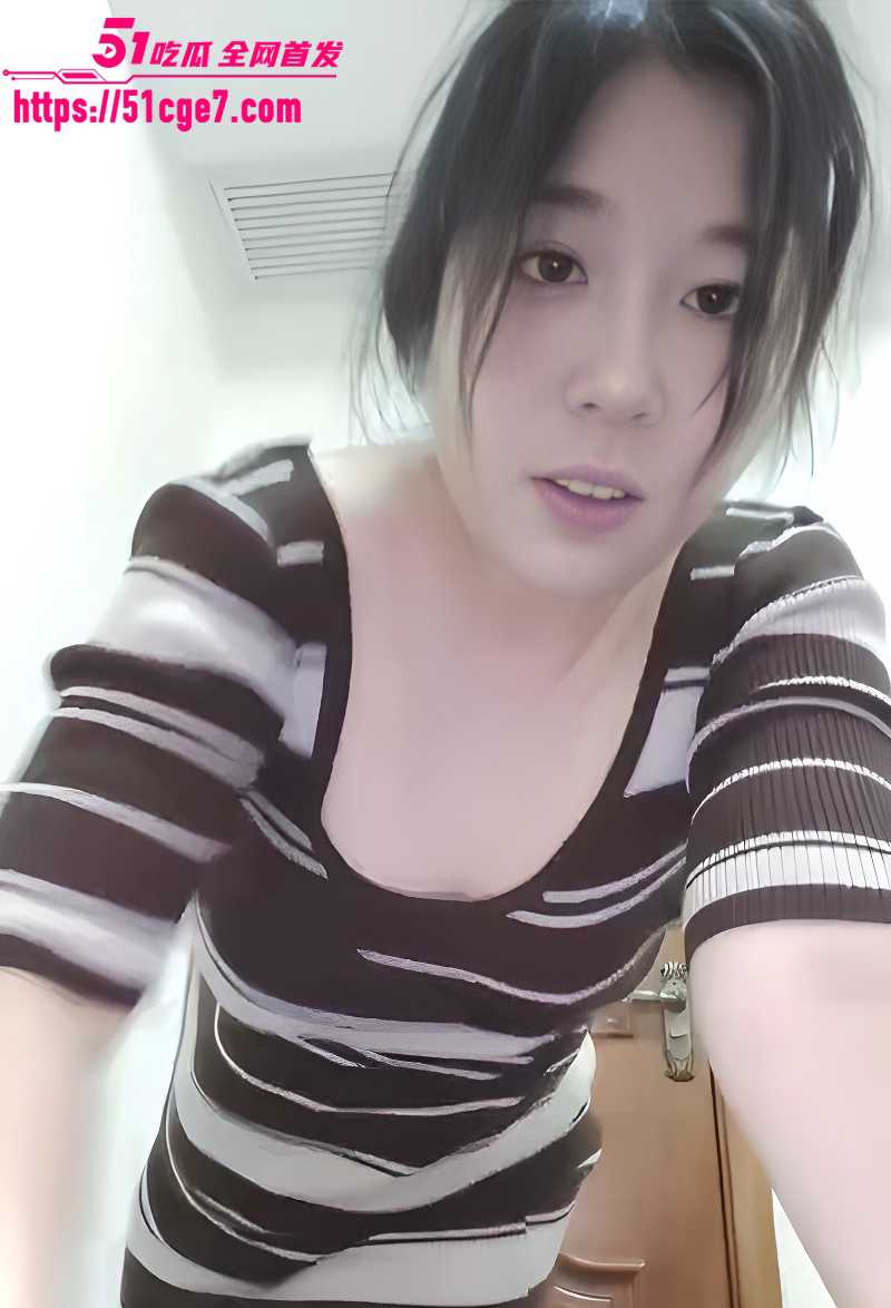 北京朝阳区来广营地区办事处牟维娜线上相亲发骚记录曝光1