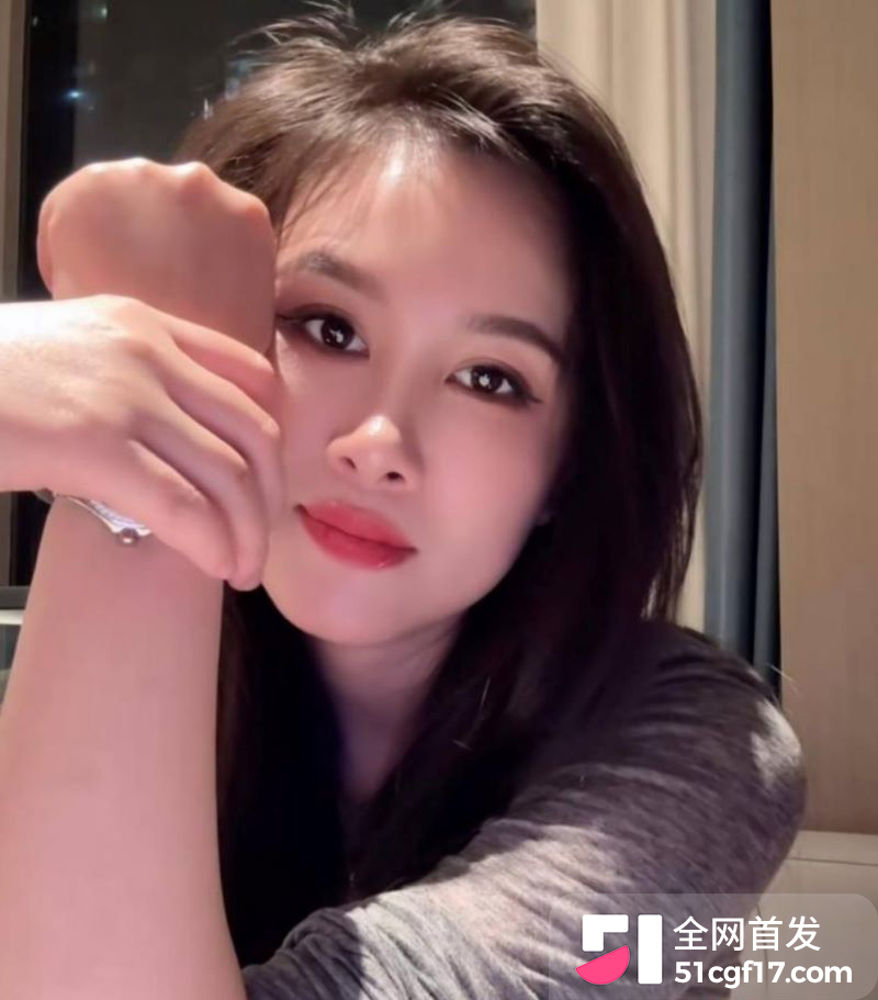 抖音百万网红成都虎王出轨被前妻直播怒撕 7