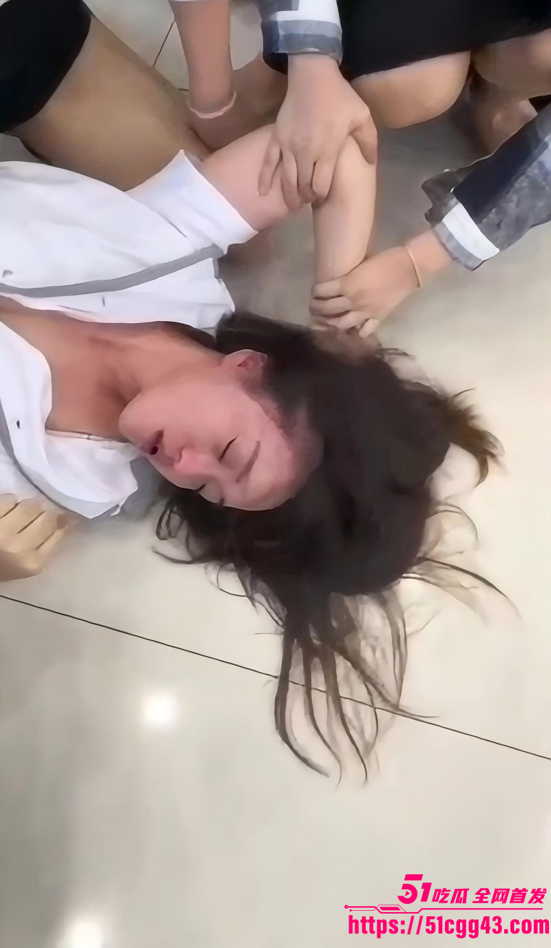 广东深圳原配抓小三视频01