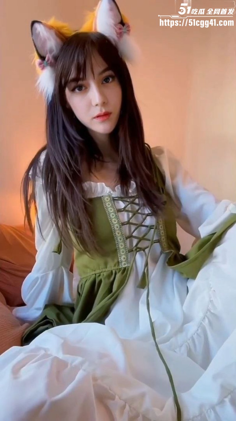 AI明星换脸 迪丽热巴  狐狸少女 2watermarked