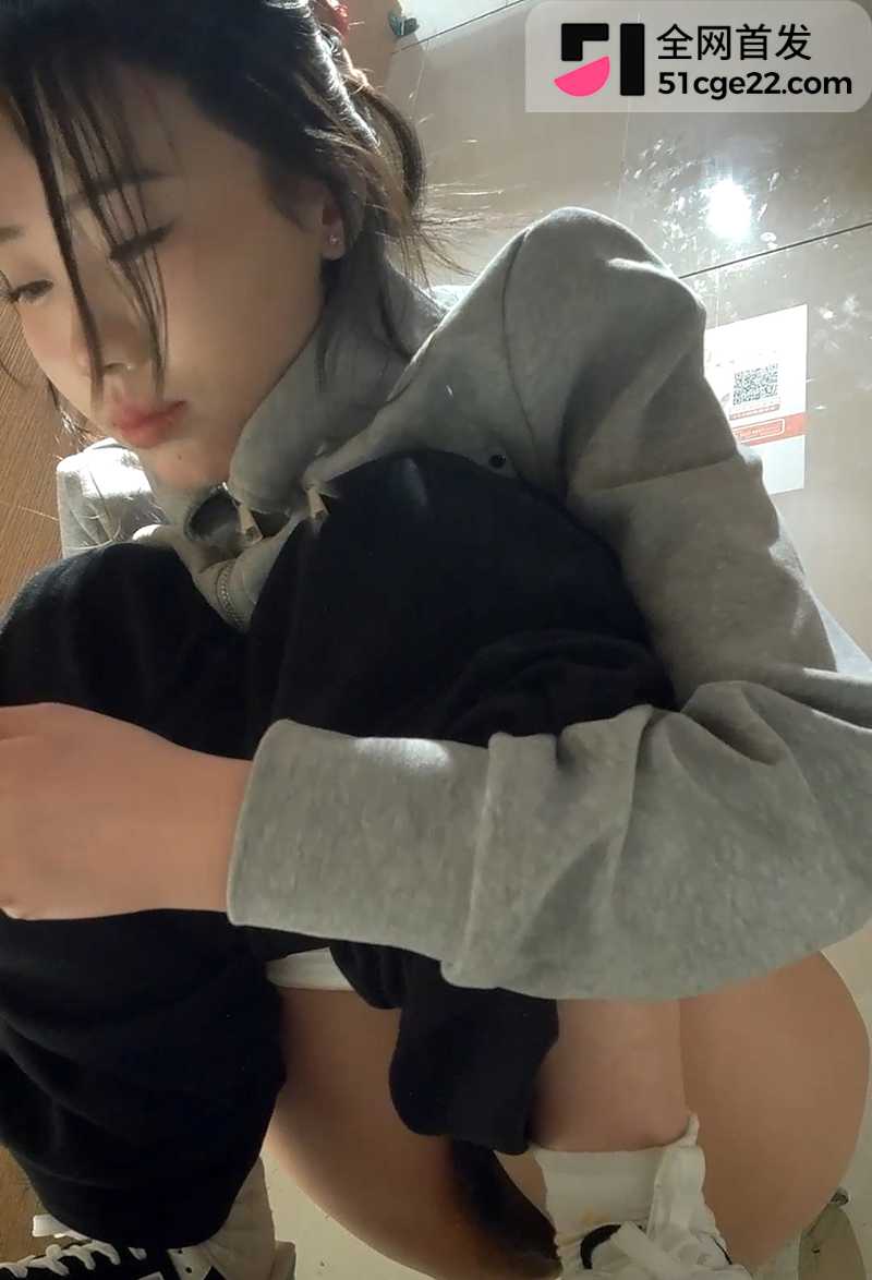 梵高原创酒吧系列精品厕拍 1 拷贝