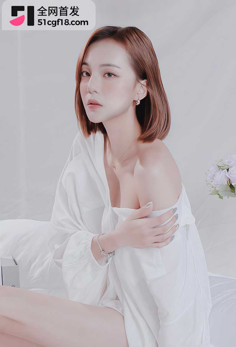 台湾高颜值E奶人气女优张梓性爱视频流出4拷贝