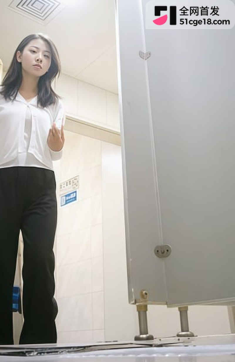 商场女厕所偷拍 1