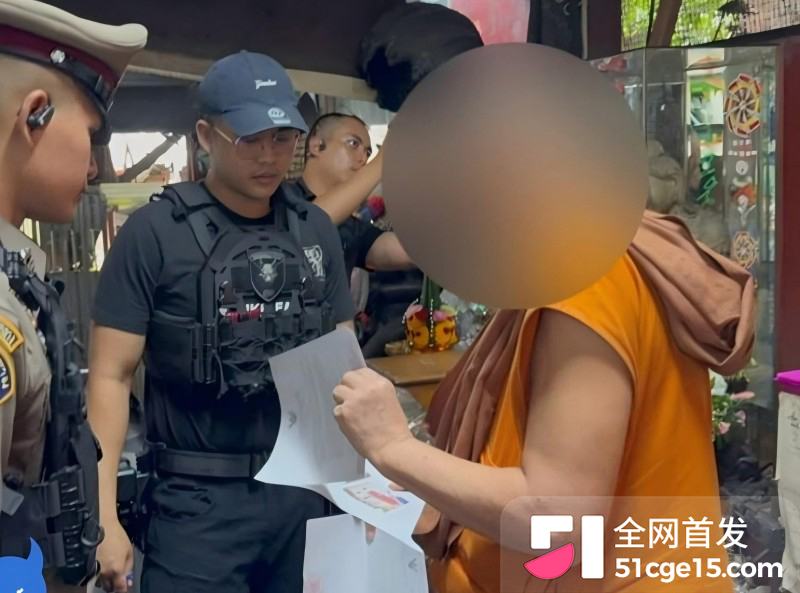 泰国淫僧 阿赞初 狂圈9200万善款包养情人9