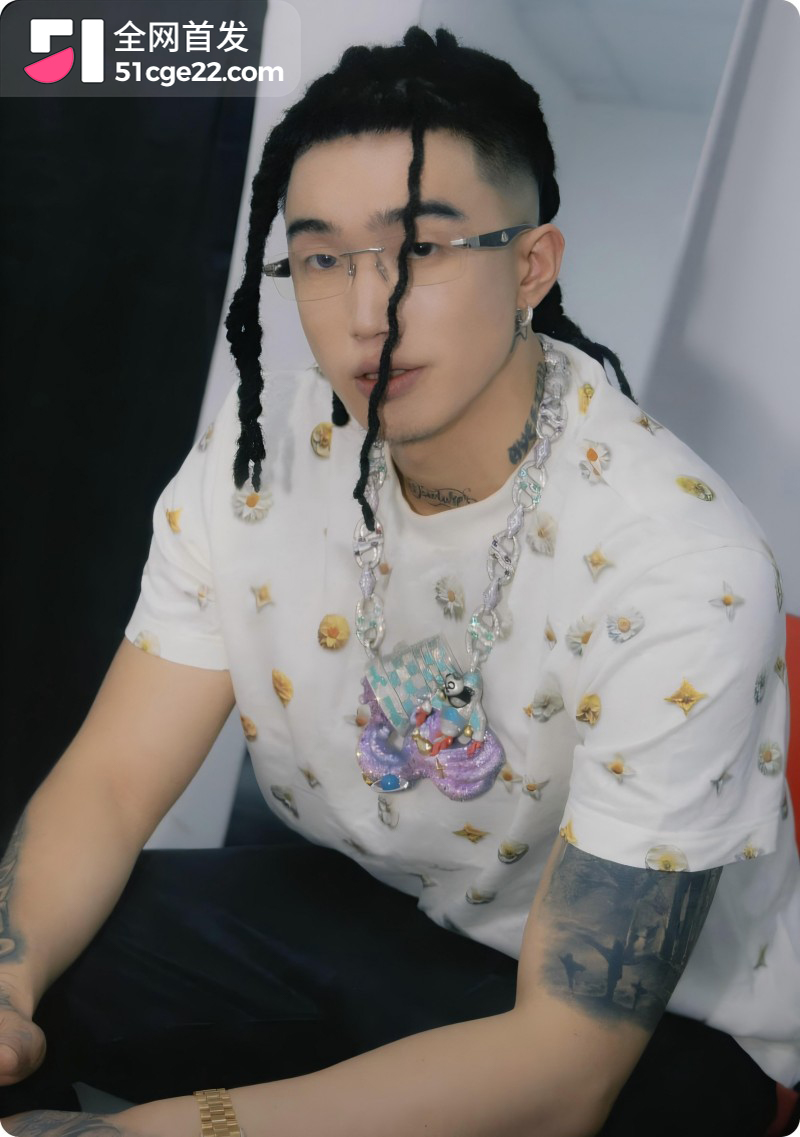 Rapper歌手 Mula Sakee 女友出轨被绿8