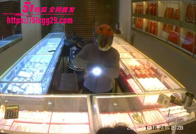 福建平潭依强金被抢劫监控视频流出 1 拷贝