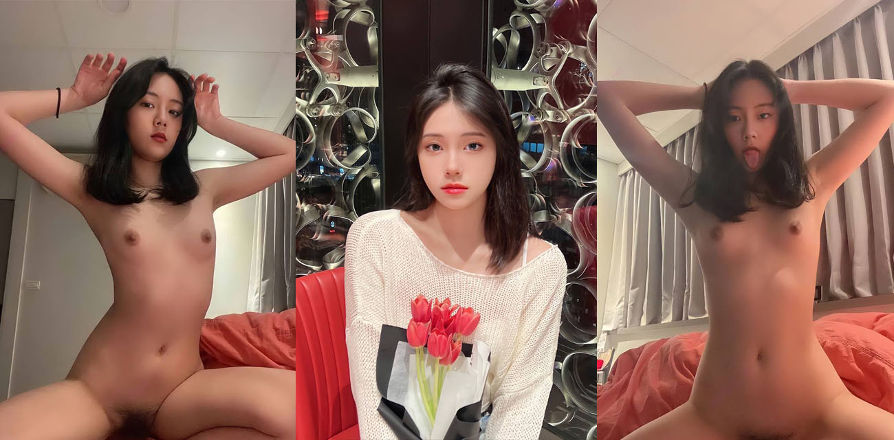 山东校花美女 黄薇薇 给男友拍自慰视频曝光 清纯大学生反差拉满 宿舍M字开腿粉嫩小穴手指狂扣 淫水拉丝！