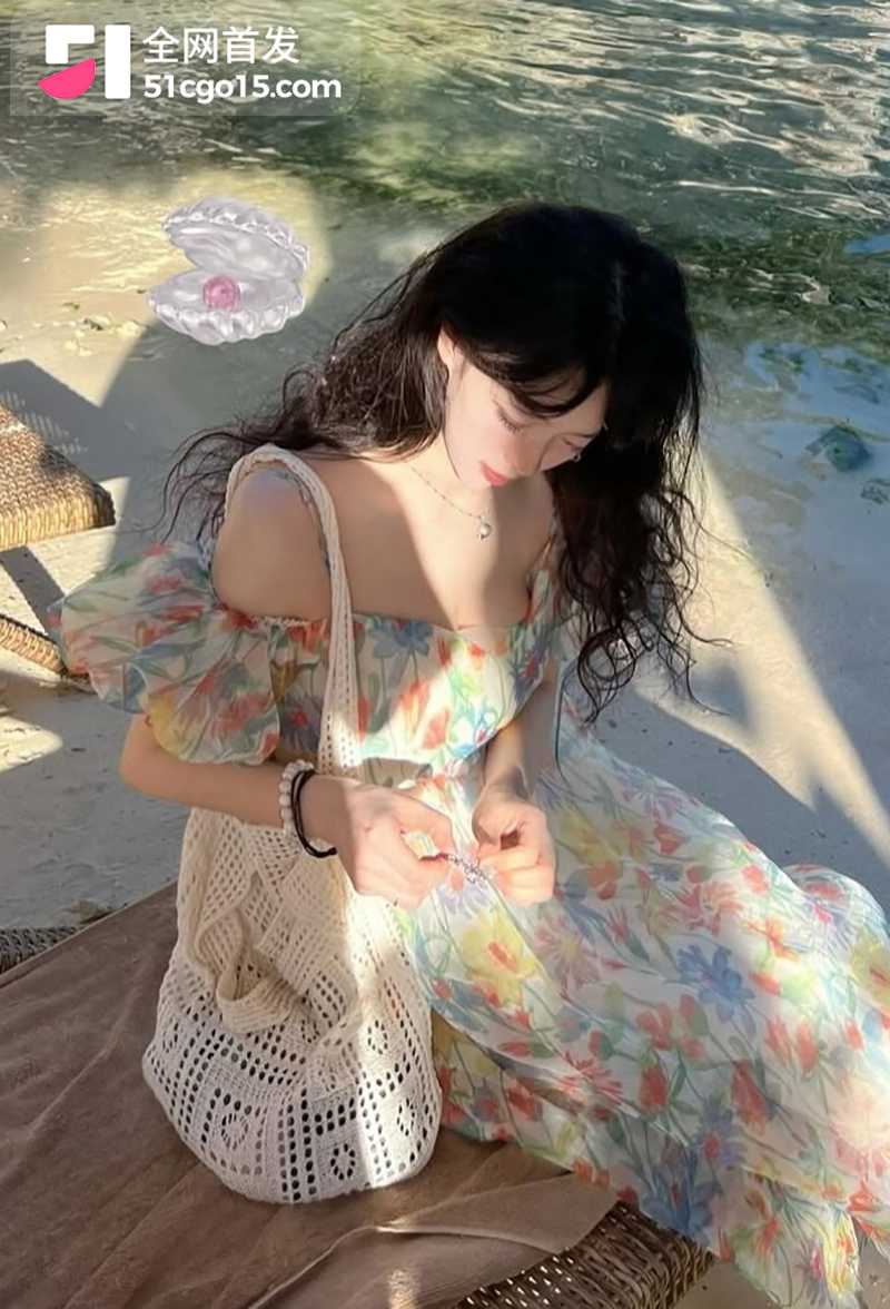 极品高颜值武汉反差婊骚货余思韵破处视频流出8拷贝