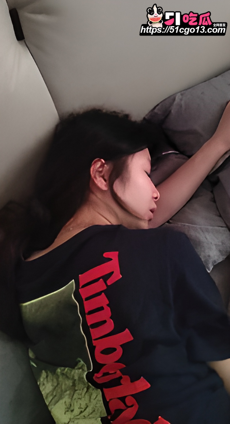 04年少女 美春佩 情侣自拍 5
