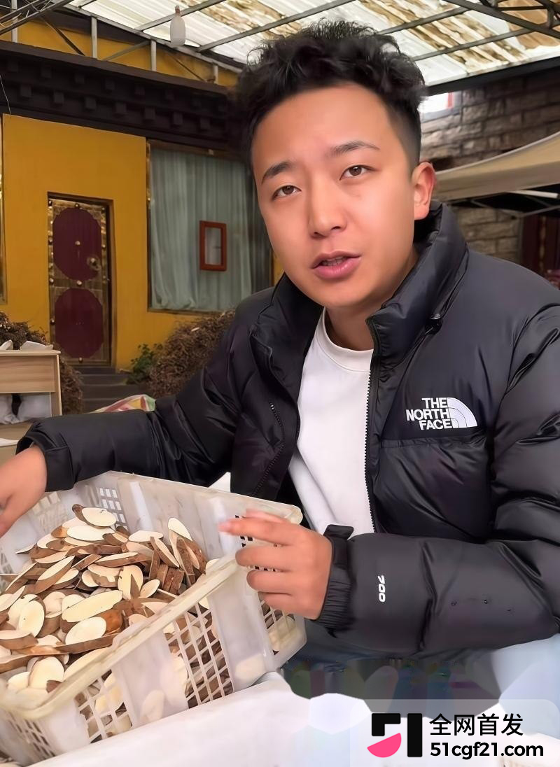 抖音网红 达洼在理塘 恋爱期间出轨骗炮4
