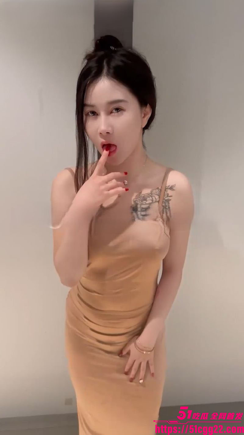 广东佛山顶级尤物晴宝不雅视频曝光 1