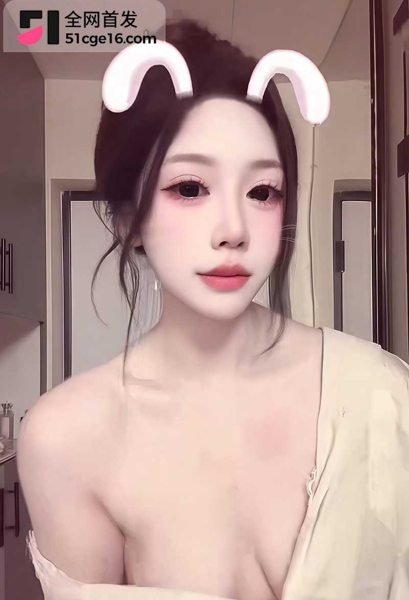 抖音高颜值女神御姐尤物小玺不吃鱼主高价定制私密视频流出2拷贝 抖音高颜值女神御姐尤物小玺不吃鱼主高价定制私密视频流出2拷贝