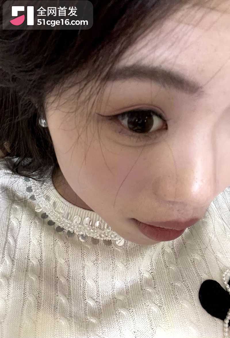 杭州清纯小美女 刘欣媛 情侣私拍 6 拷贝
