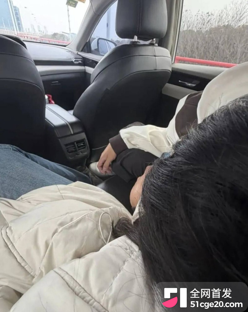 悉尼酒吧营销 Alex 脚踏两船原配变小三3