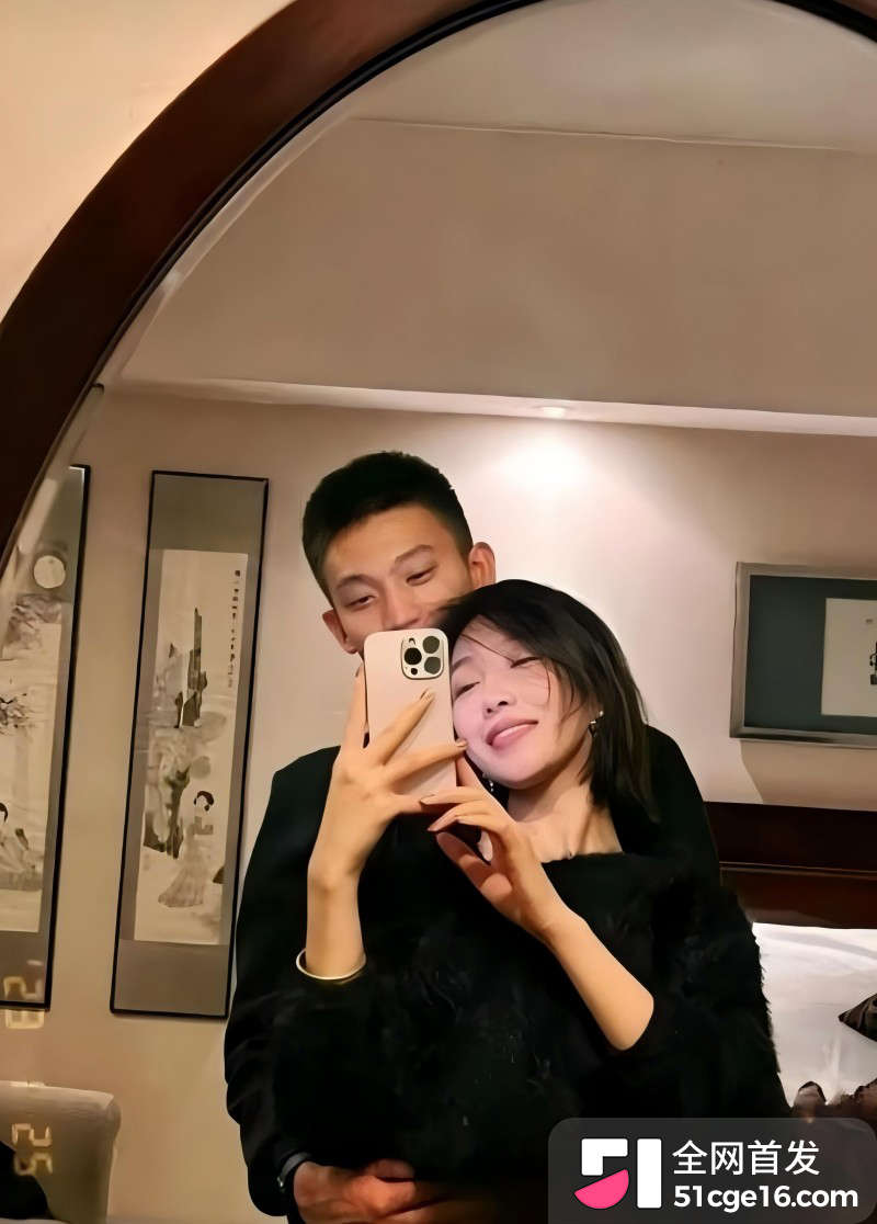 旭旭宝宝 直播连麦南妹儿翻车7