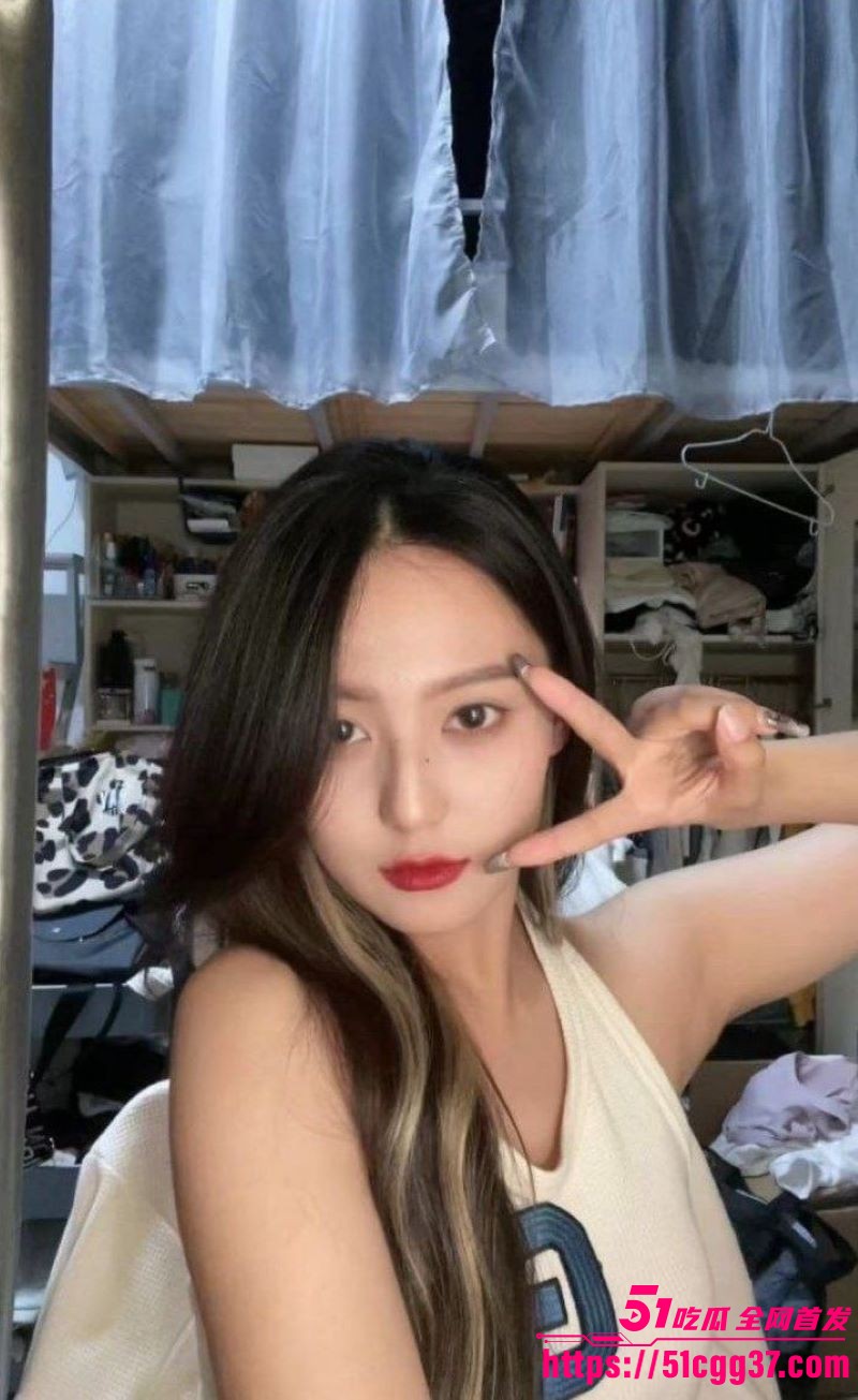 湖南美女大学生璐璐私密视频泄漏 1