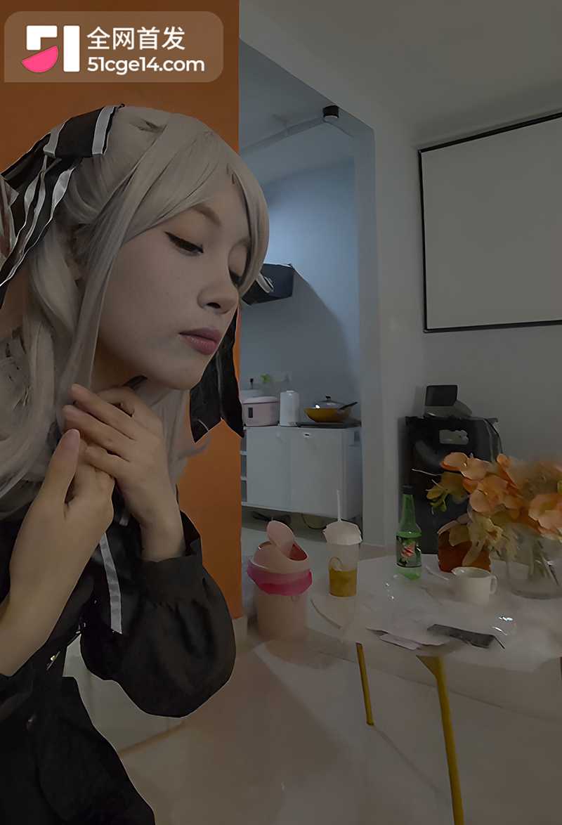 推特花园莉莉极品cos福利姬私拍大尺度口交啪啪福利1拷贝