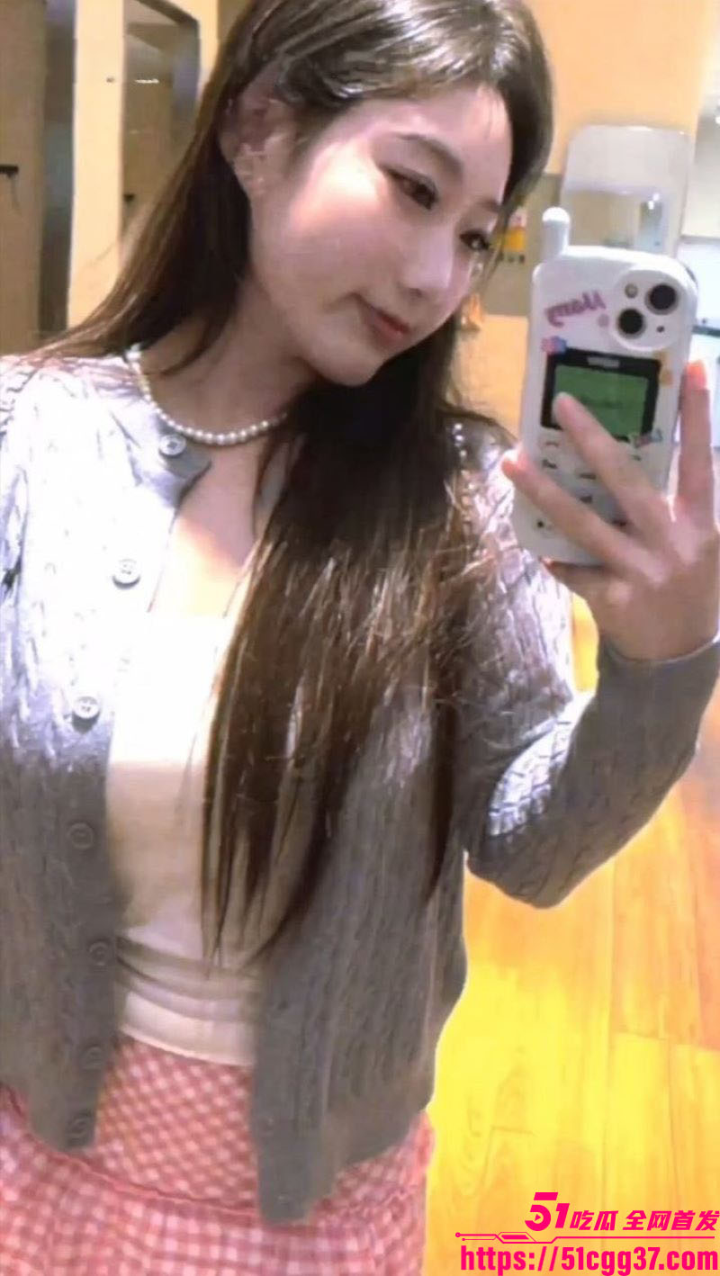 极品反差欲女网调自慰全曝光 1