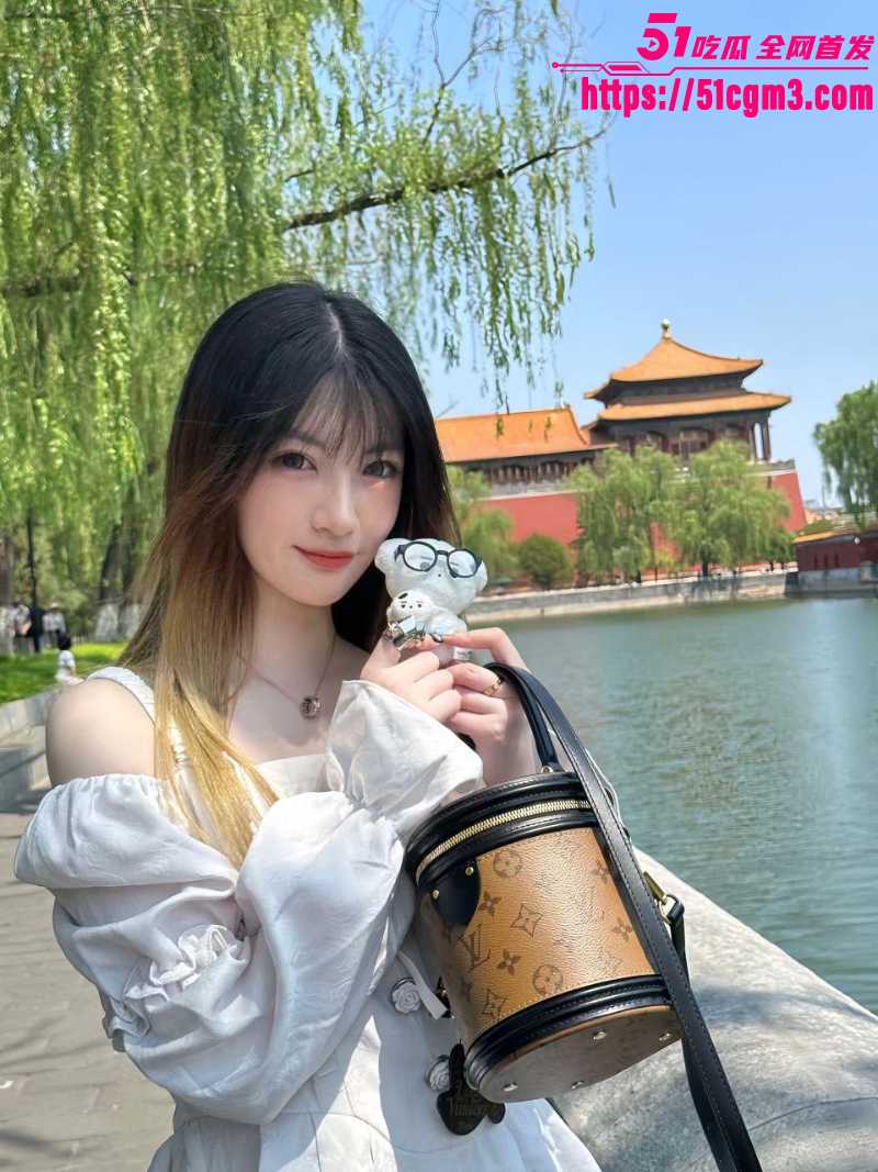 杭州绿帽淫妇 何悦 1