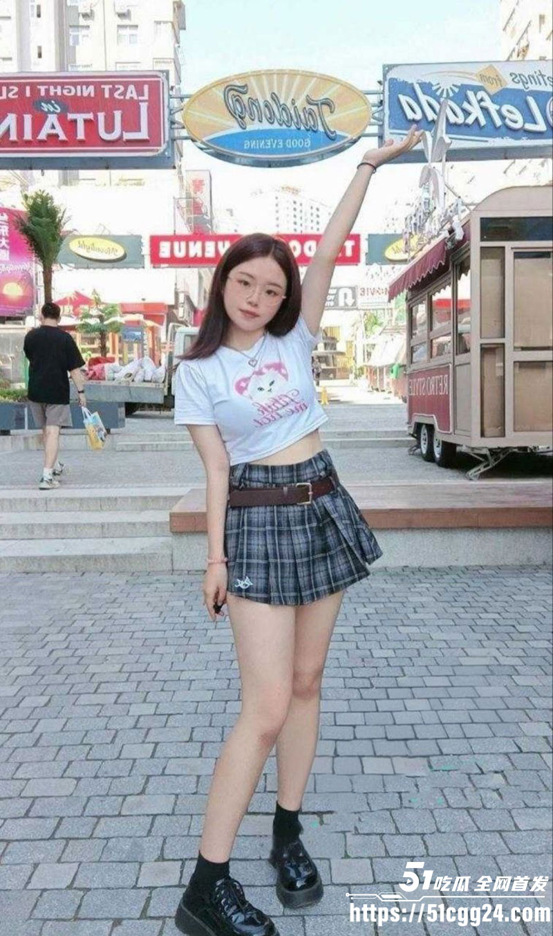 福建大学眼镜妹杨芷语1