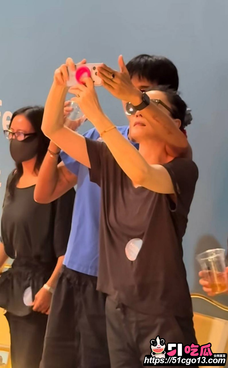 王菲男闺蜜Ryan音乐节性骚扰陈粒025