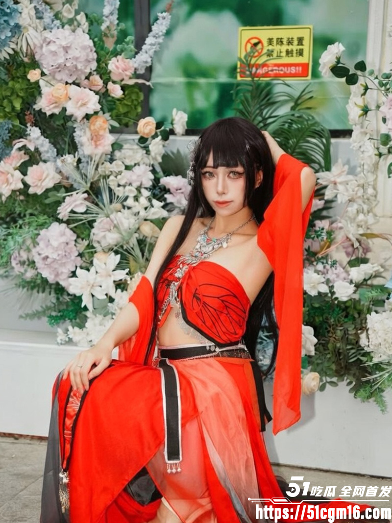 富二代约炮cosplay女神3