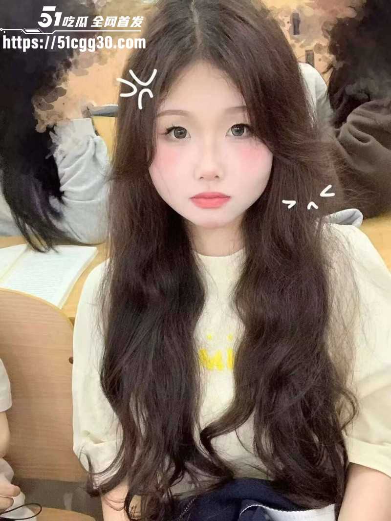 湖北工业大学梁玉莉被金主调教视频01