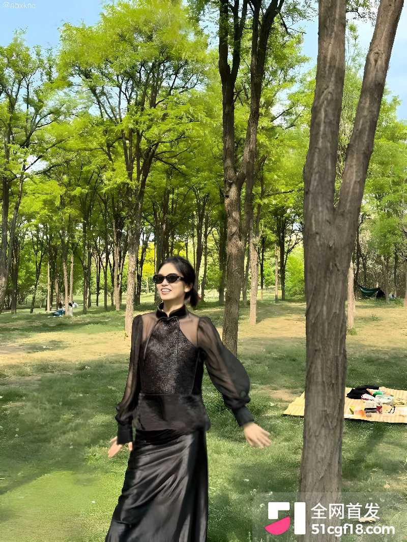 广东湛江雷州反差少妇性爱自拍 2