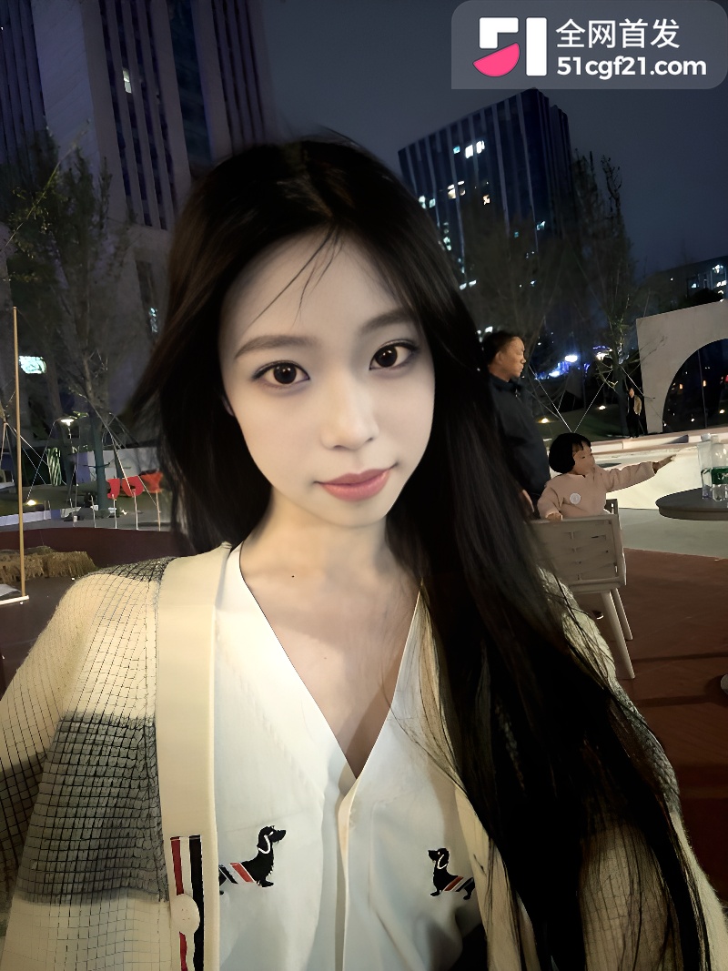 上海高颜值外围李玟芯 9